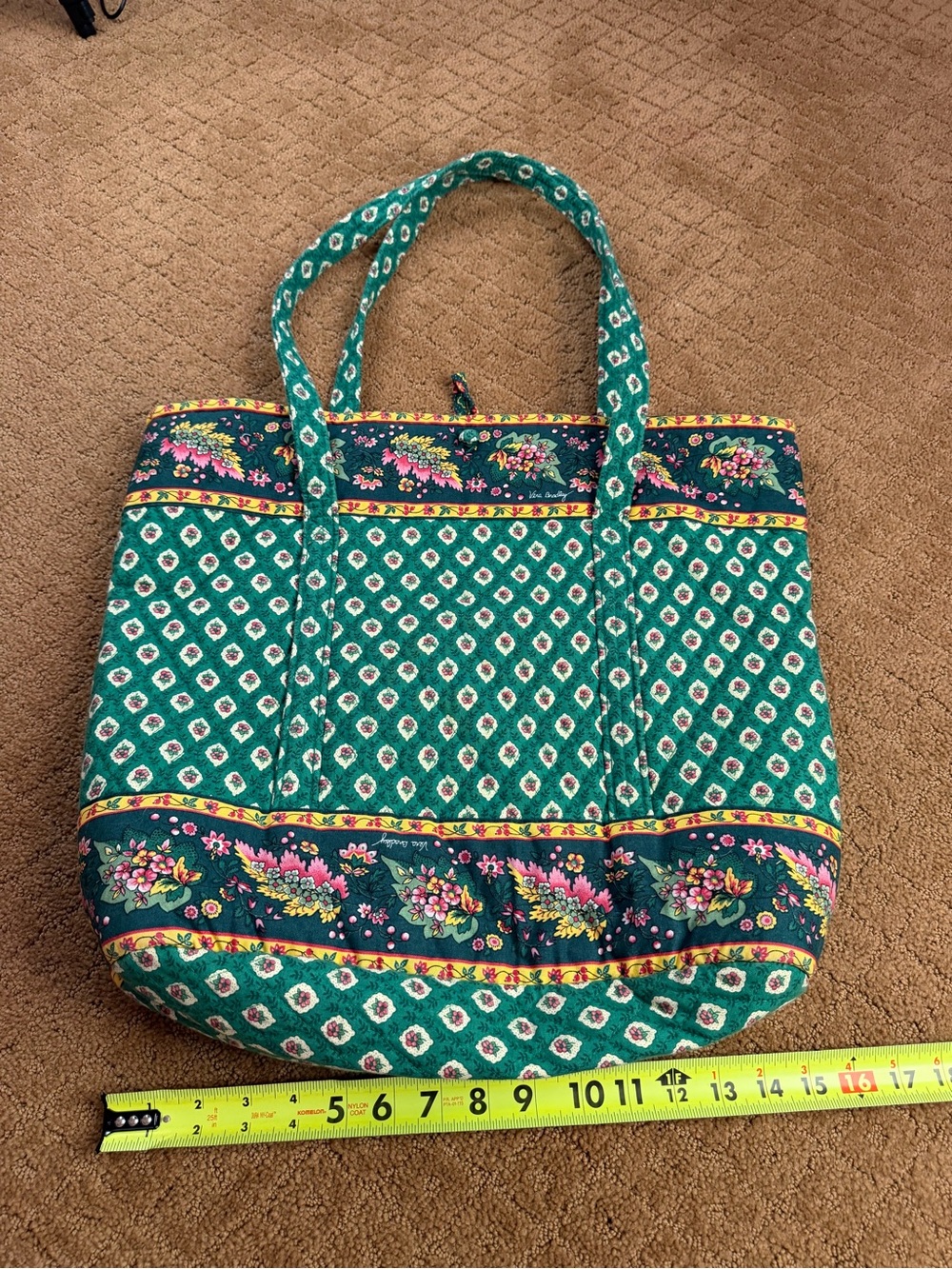 Vintage Vera Bradley Greenfield Quilted Large Tote Shoulder Bag Button close - Picture 4 of 6